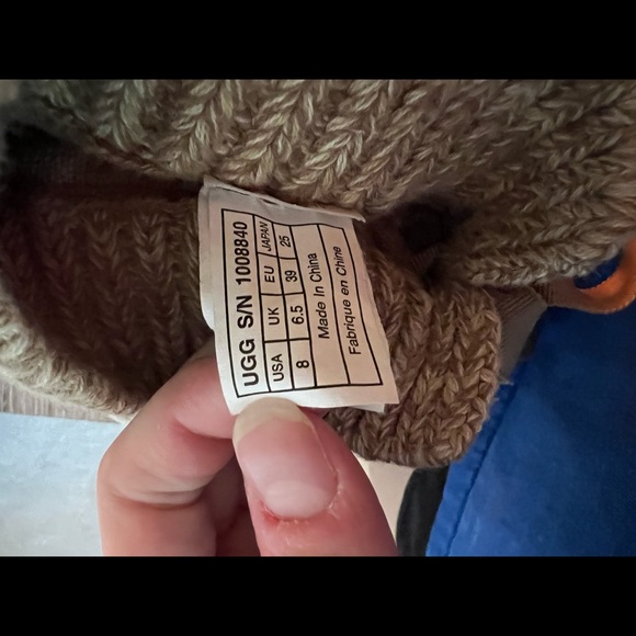 UGG lace up sweater boots in oatmeal - Picture 2 of 6